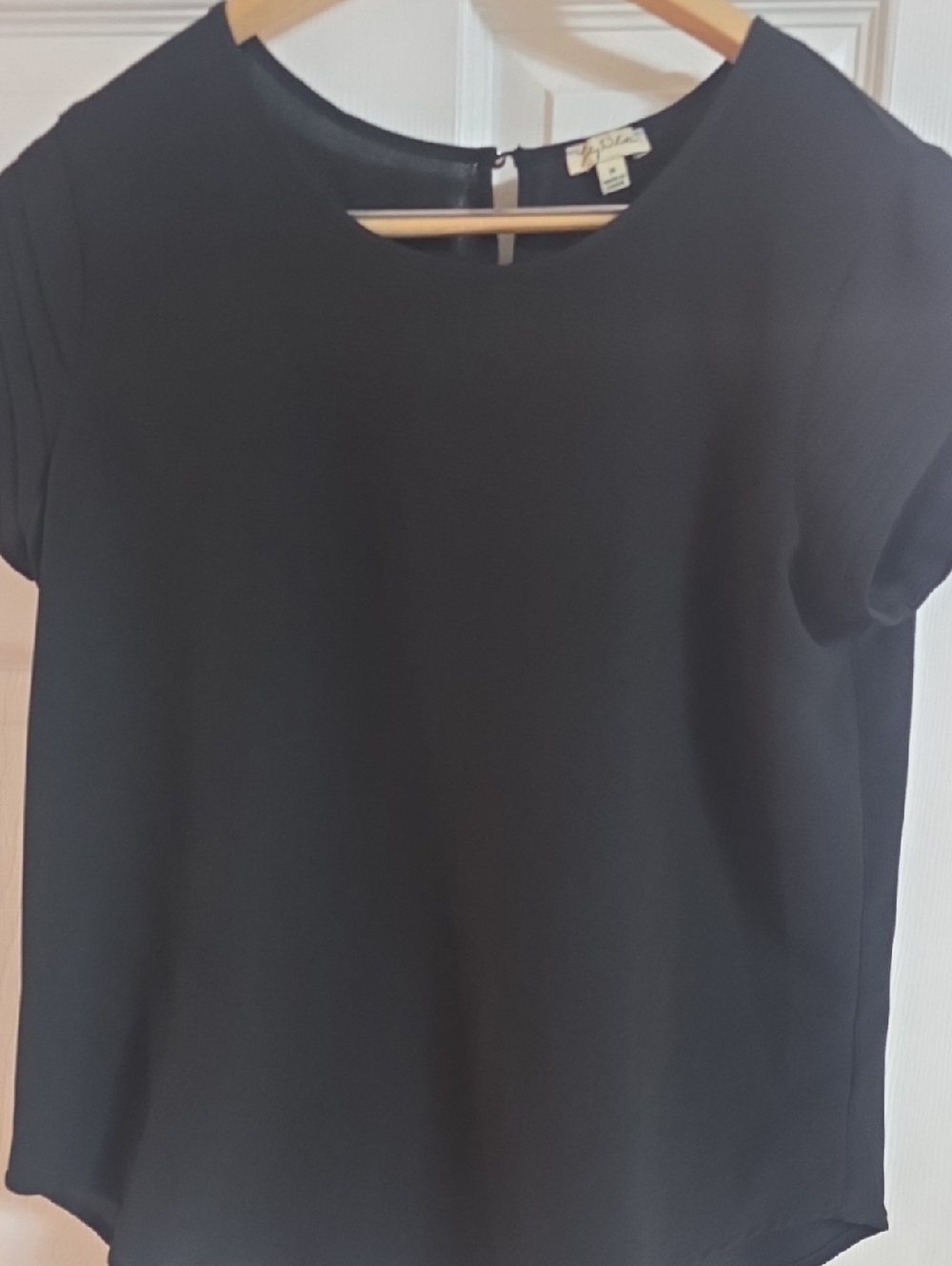 Lily White Black Short-Sleeve Crewneck Blouse